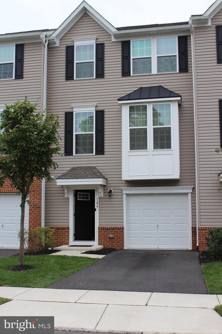 189 Nathan Dr, Cinnaminson, NJ 08077