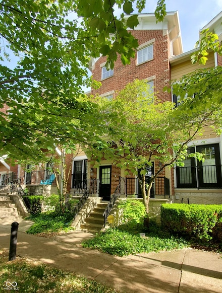 6562 Reserve Dr, Indianapolis, IN 46220