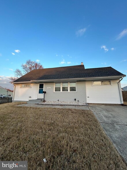 102 S Bend Rd, Glen Burnie, MD 21060