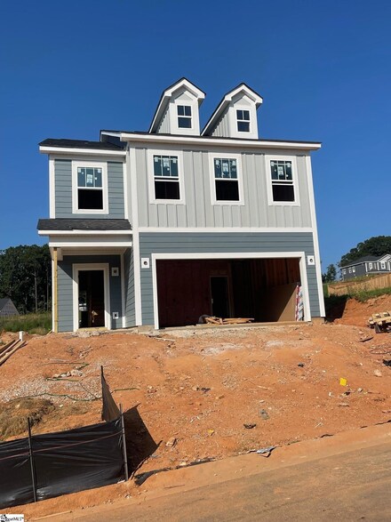 850 Pleasant Falls Dr, Moore, SC 29369