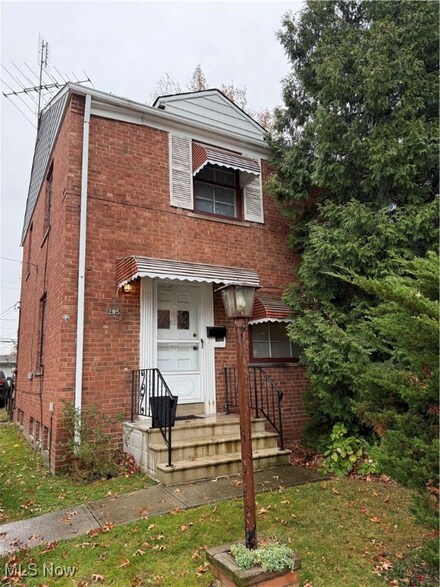 295 E 250th St, Euclid, OH 44132