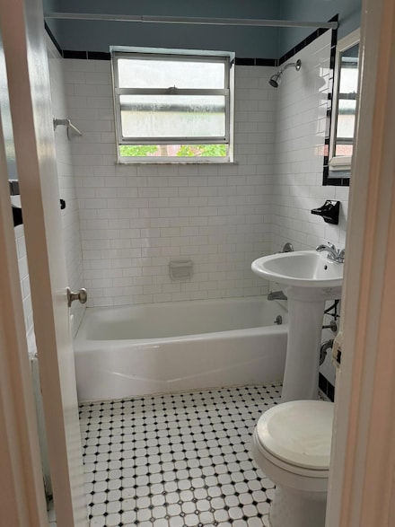 205 W Post Rd Unit 2H, White Plains, NY 10606