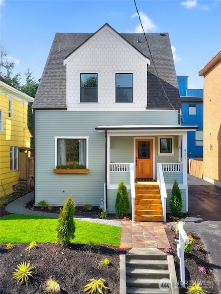 421 Malden Ave E, Seattle, WA 98112