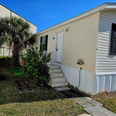 6 N Loafing St, Hypoluxo, FL 33462