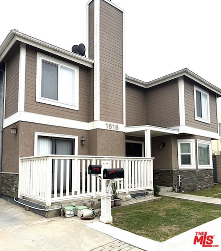 1616 W 206th St Unit 3, Torrance, CA 90501