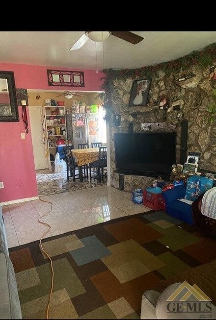 2318 Berger St, Bakersfield, CA 93305