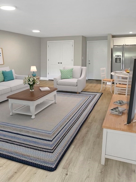180 Main St Unit 1205, Bridgewater, MA 02324