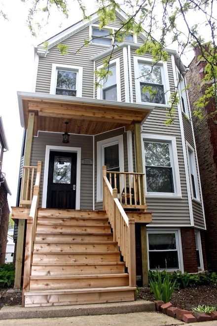 3131 N Central Park Ave Unit 2, Chicago, IL 60618