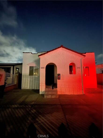 5869 Bonsallo Ave, Los Angeles, CA 90044