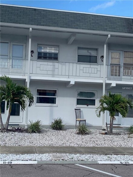 1221 Drew St Unit B 20, Clearwater, FL 33755
