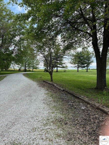 350 NW 71p Rd, Clinton, MO 64735