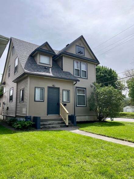 1447 Taylor St, Fort Wayne, IN 46802