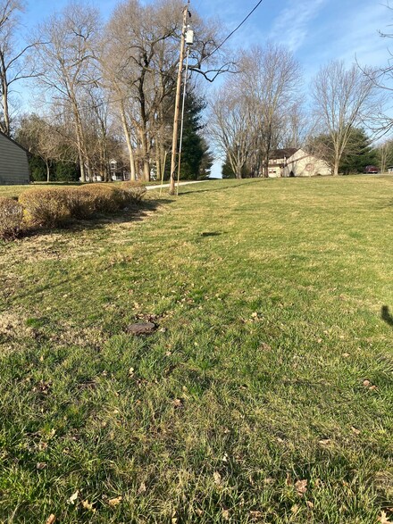 603 S Division St, Cayuga, IN 47928