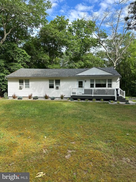 425 Piney Hollow Rd, Newfield, NJ 08344