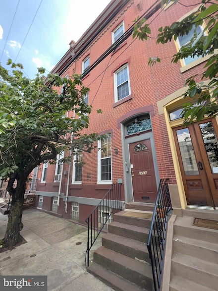 2424 Poplar St Unit 3, Philadelphia, PA 19130