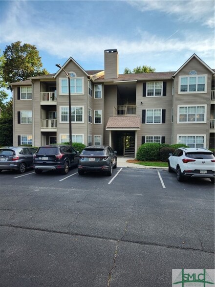 12300 Apache Ave Unit 1004, Savannah, GA 31419