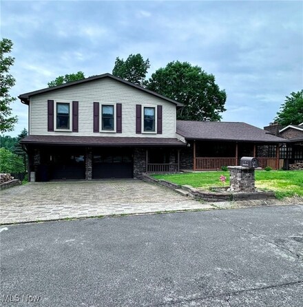 5 S Lake Dr, Parkersburg, WV 26101