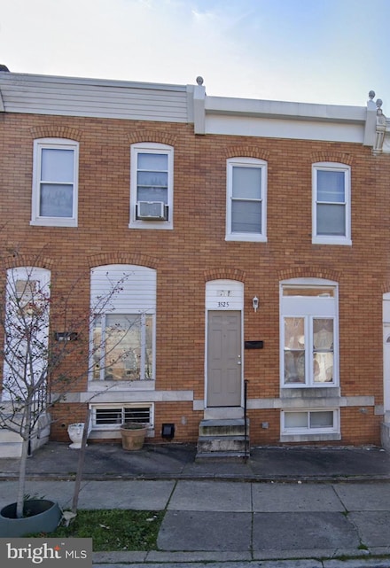 3525 E Fairmount Ave, Baltimore, MD 21224