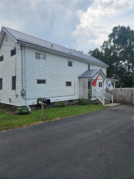 53 Chestnut Ave, Dansville, NY 14437