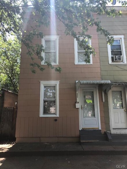 426 N Limestone St, Allentown, PA 18102