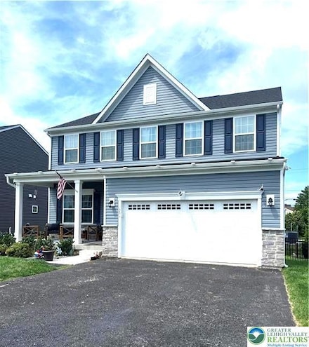1296 Woodmont Ln, Catasauqua, PA 18032