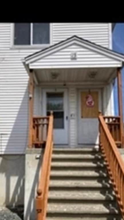 73 Neponset St, Revere, MA 02151