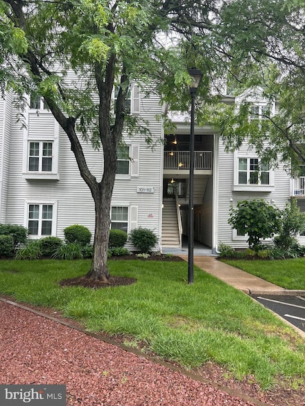 102 Stone Hurst Ct, New Castle, DE 19720