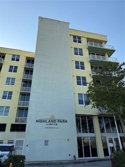 1350 NW 8th Ct Unit A16, Miami, FL 33136