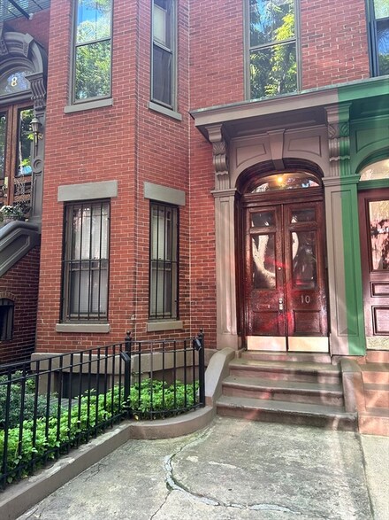 10 Wellington St Unit 4F, Boston, MA 02118