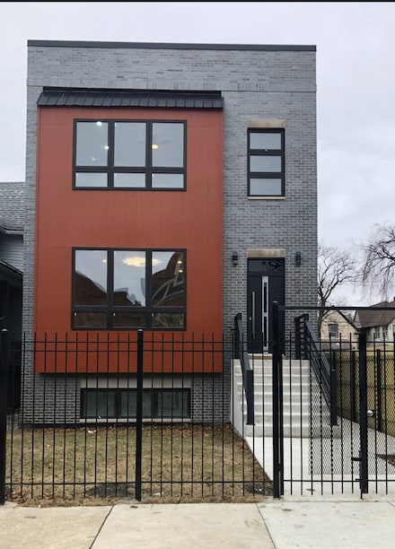604 N Latrobe Ave, Chicago, IL 60644