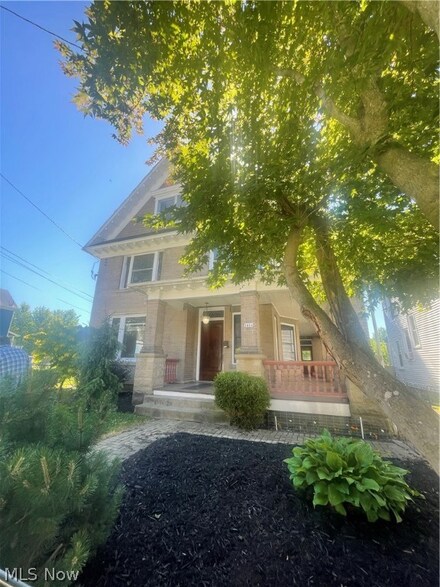 1414 Avery St, Parkersburg, WV 26101