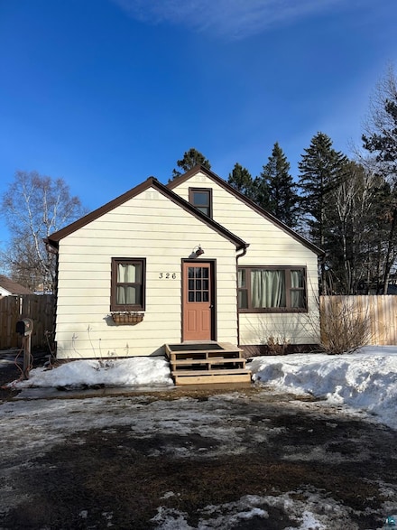 326 18th St, Cloquet, MN 55720