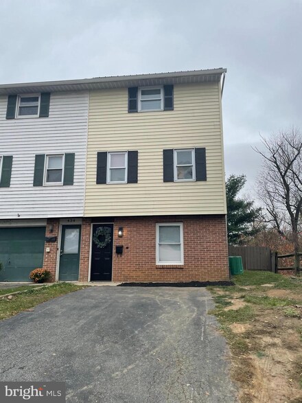 436 N 4th St, Columbia, PA 17512