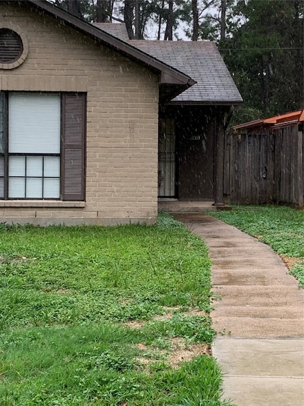 5613 Hollow Pines Dr, Houston, TX 77049