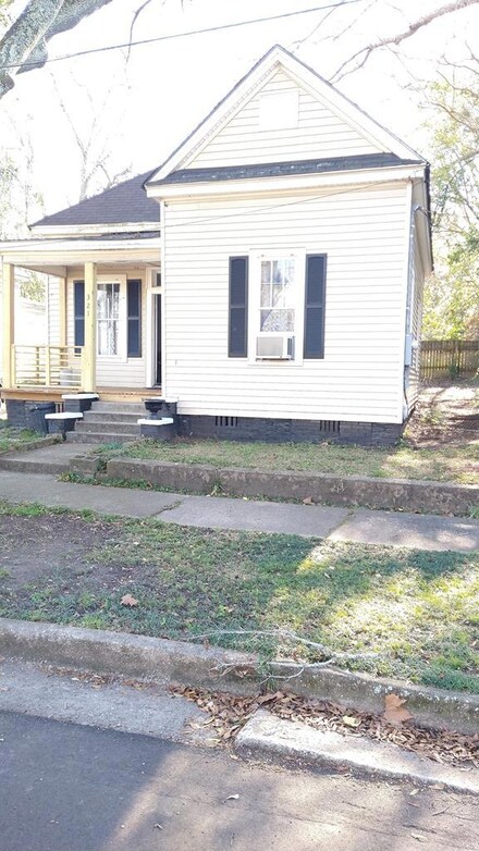 321 Nebraska Ave, McComb, MS 39648