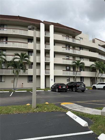 10288 NW 9th St Cir Unit 307, Miami, FL 33172