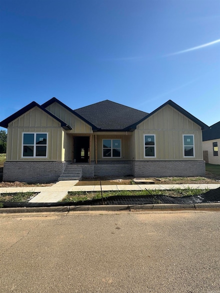 227 B St, Bryant, AR 72022