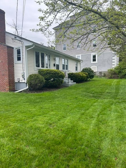 5 West St, Bristol, RI 02809