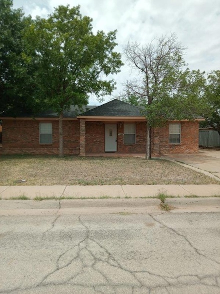 1607 E Pecan Ave, Midland, TX 79705