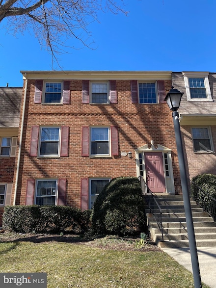 6008 Westchester Park Dr Unit 301, College Park, MD 20740