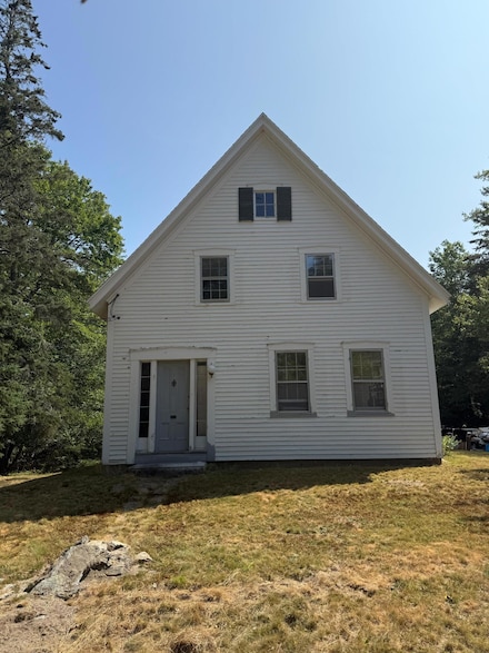 544 Point Rd, Hancock, ME 04640