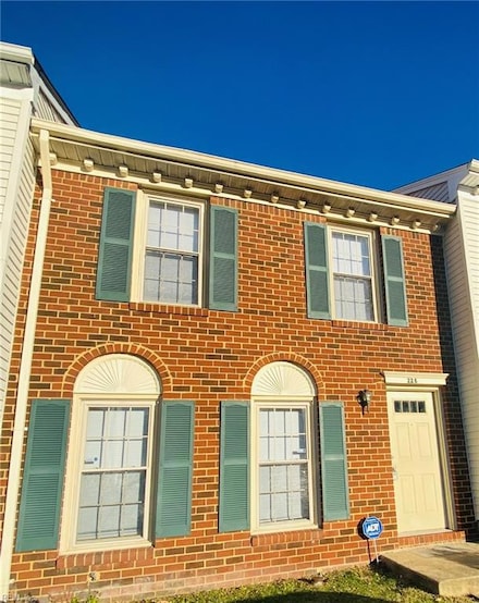 228 Windbrooke Ln, Virginia Beach, VA 23462