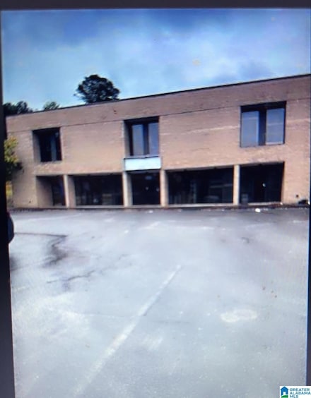 1451 S Main St, Graysville, AL 35073