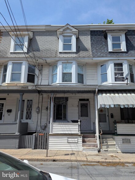 128 Schuylkill Ave, Tamaqua, PA 18252