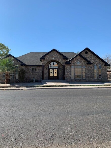 321 N Kelly Ave, Odessa, TX 79763
