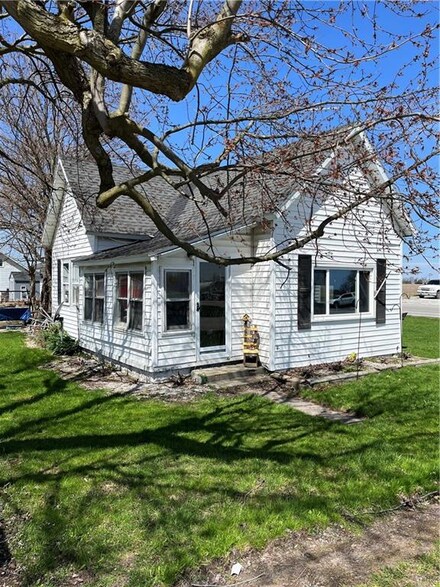 1344 S 350 E, Tipton, IN 46072