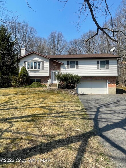 7 Pointe St Unit L14, Mount Pocono, PA 18344