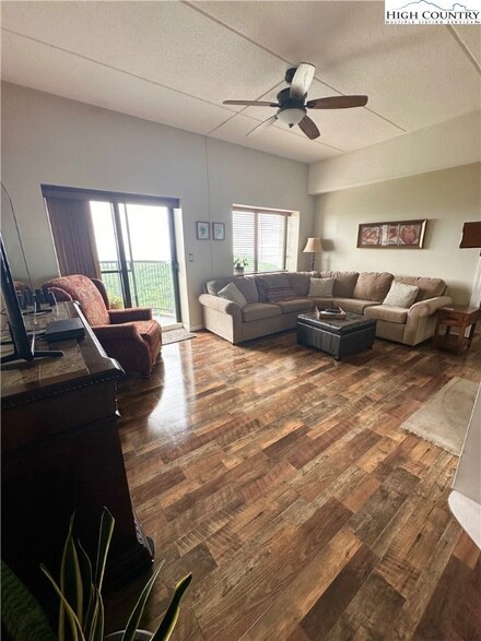 303 Sugar Top Dr Unit 3526, Sugar Mountain, NC 28604