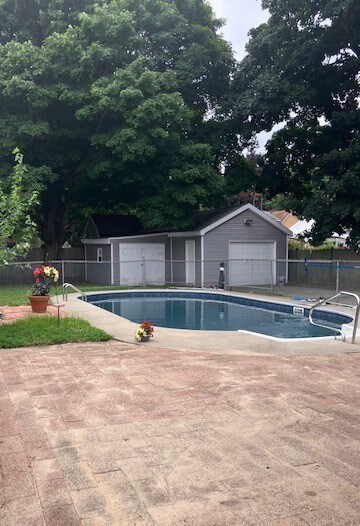 627 Bay St, Taunton, MA 02780