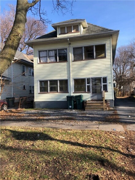 44 Backus St, Rochester, NY 14608